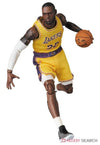 Mafex No.127 LeBron James (Los Angeles Lakers)
